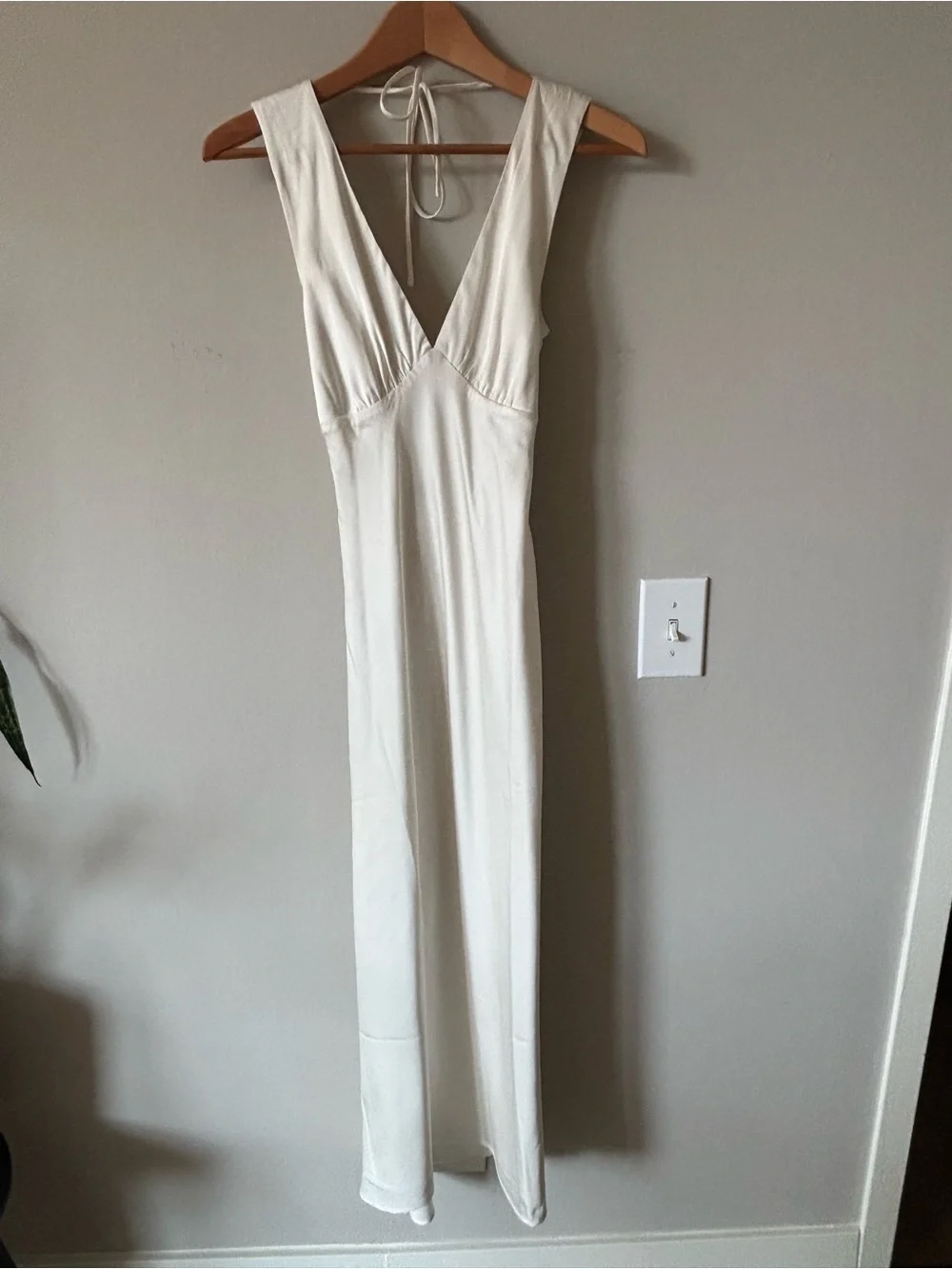 NWT A&F Plunge Cowl Back Ivory Maxi Dress - Size XXSP